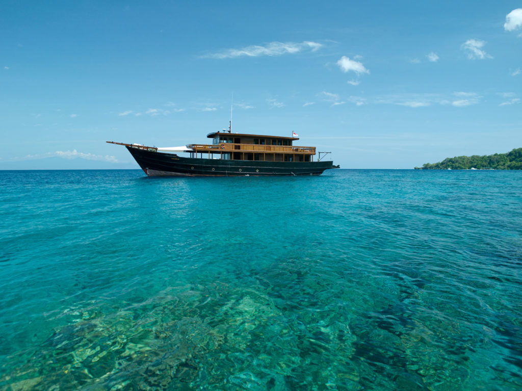 Amanikan, Indonesia