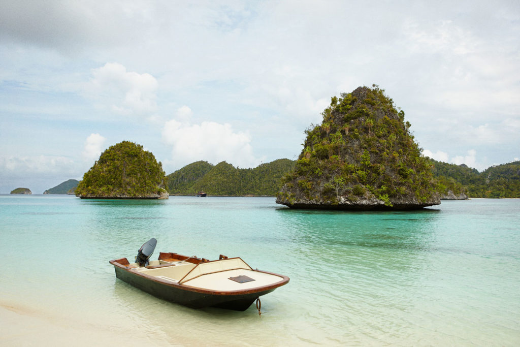 Amanikan, Indonesia