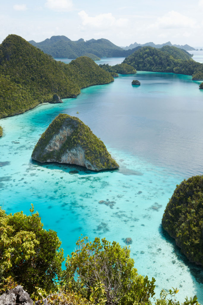 Amanikan, Indonesia